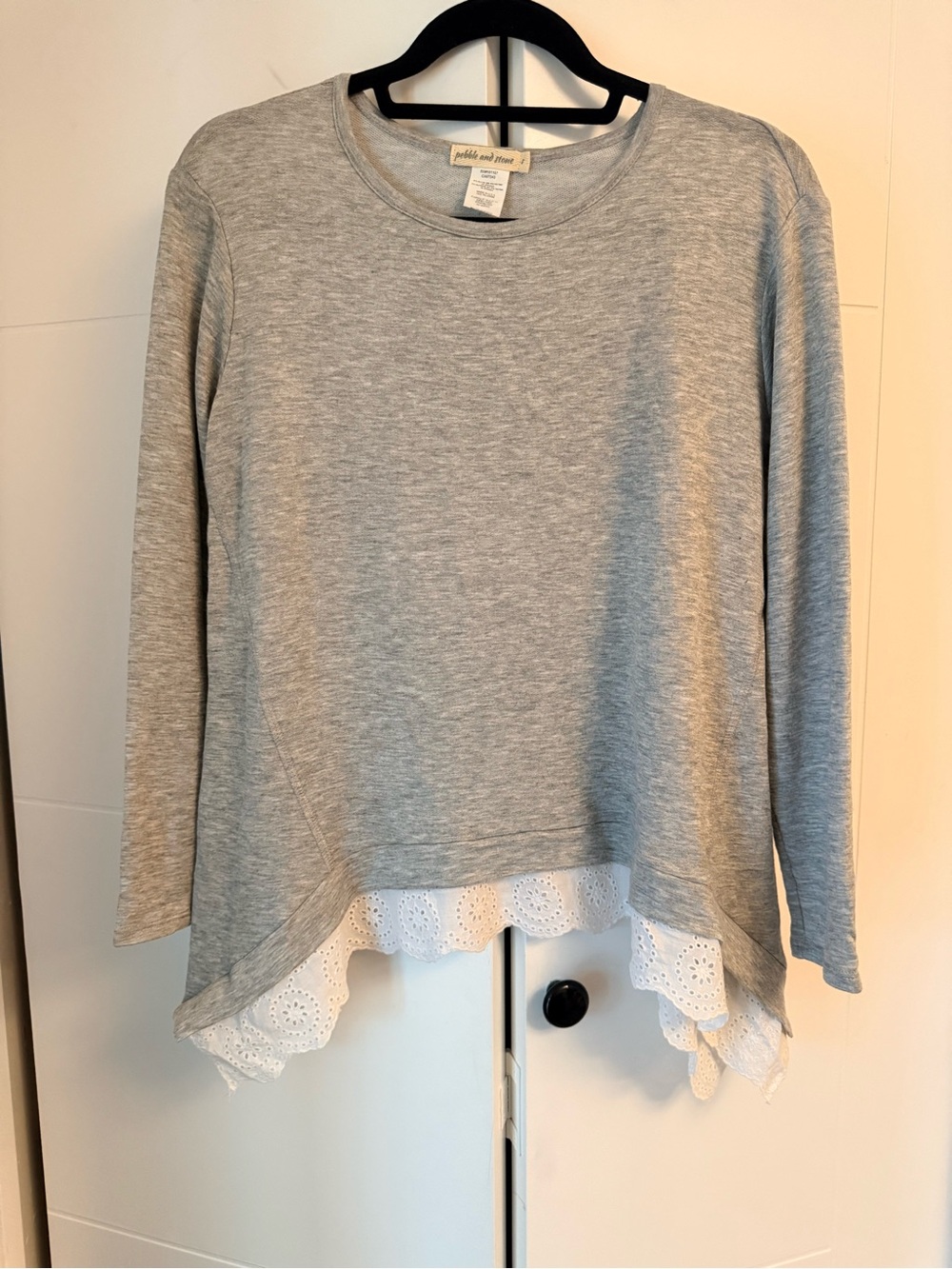 Pebble & Stone Lace Trim Flowy Top